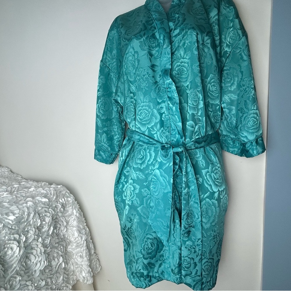 Erika Taylor Green Floral Print Robe Small
